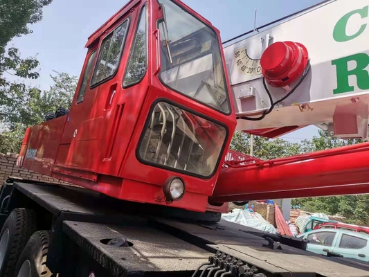 TG-500E grúa de camión grúa móvil QY25K QY25KA QY50KA QY50K QY70K QY70KA QY100K STC500 en Shanghai