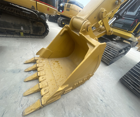2018 KOMATSU PC220-8 Excavadora usada con motor MITSUBISHI en buenas condiciones de trabajo