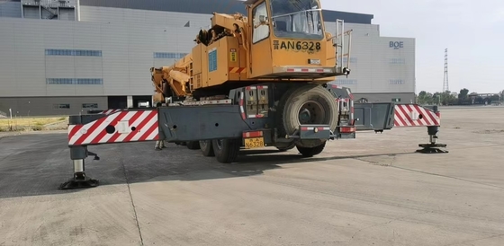 150000 kg Peso Liebherr LTM1300 grúa para todo terreno Tadano TG-1000E 100T 50T grúa móvil