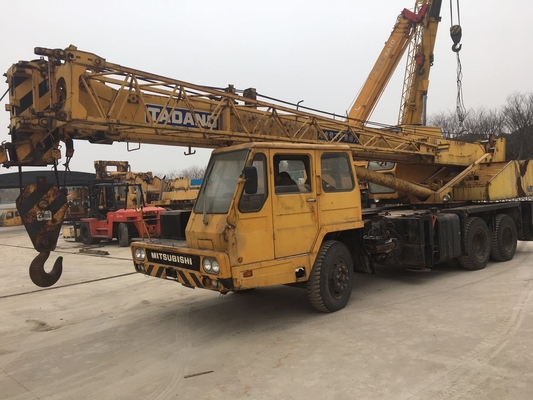 Otra grúa de camión de motor usado TL200E La solución definitiva para obras de construcción