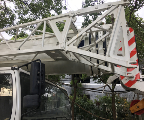 ZOOMLION QAY180 grúa de camión grúa móvil 70000 kg para el mercado chino de la construcción