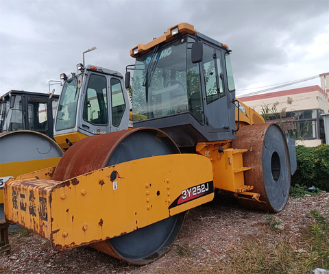 Excitante fuerza 50KN 21000 KG Usado rodillo de carretera 3Y252 para su construcción