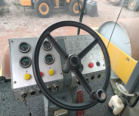 Excitante fuerza 50KN 21000 KG Usado rodillo de carretera 3Y252 para su construcción