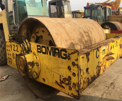 Rollo vibratorio BW217D-2 Buenas condiciones para la construcción de carreteras Horas de trabajo 6001-8000