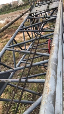 Tiendas de materiales de construcción necesitan grúa de rastreo usada SCC550E para grandes proyectos