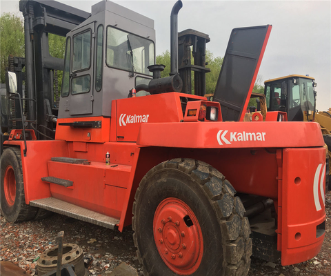 La carretilla elevadora Kalmar 25T es perfecta para el comercio minorista y la entrega de existencias a un precio asequible