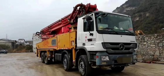 Camión de bombeo de hormigón 37M con chasis Benzz Vol HOWO Camión de retroceso 25t 40t 6x4 Tipo 8x4