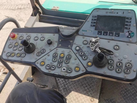 FPT Motor Vogel 1800-2L Maquina de construcción de pavimentadores de zanja con buenas condiciones de trabajo