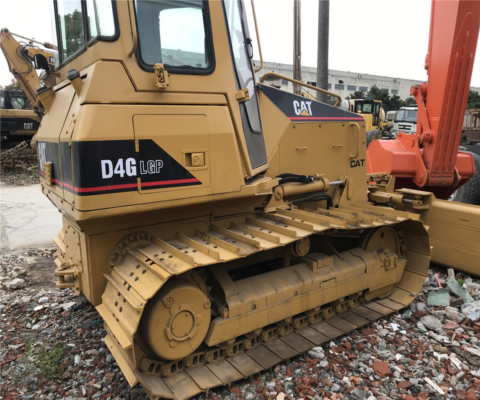 Bulldozer usado con motor de Cummins CAT D4GLGP para talleres de reparación de máquinas
