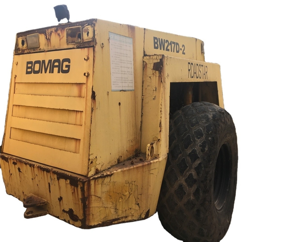 Rollo vibratorio BW217D-2 Buenas condiciones para la construcción de carreteras Horas de trabajo 6001-8000