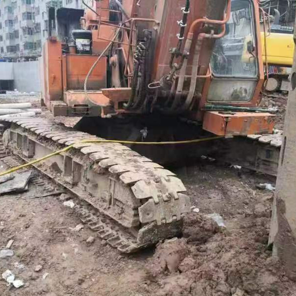 Soilmec SR-80C SR-80 SR-70 SR-60 SR-65 Rig de perforación con grúa y Hitachi KH125