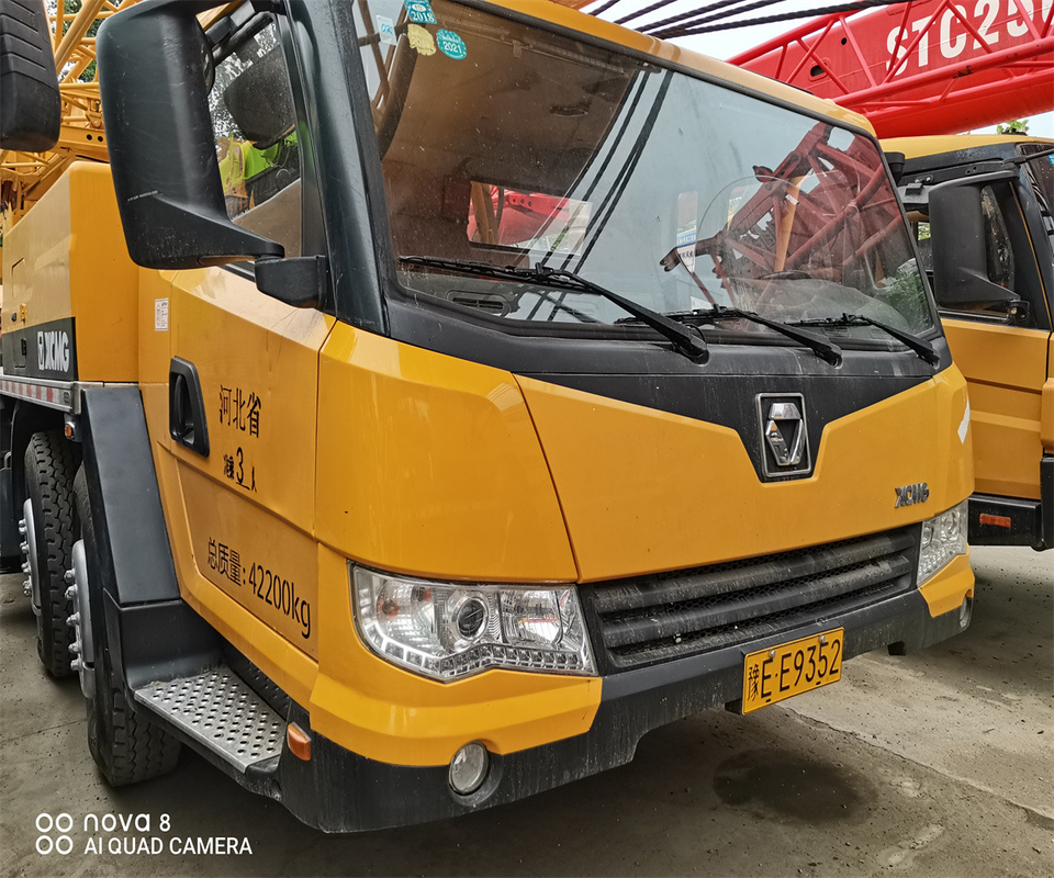 XCMG QY70KA 70T grúa de camión móvil con válvula hidráulica Liyuan y peso de 20000 kg